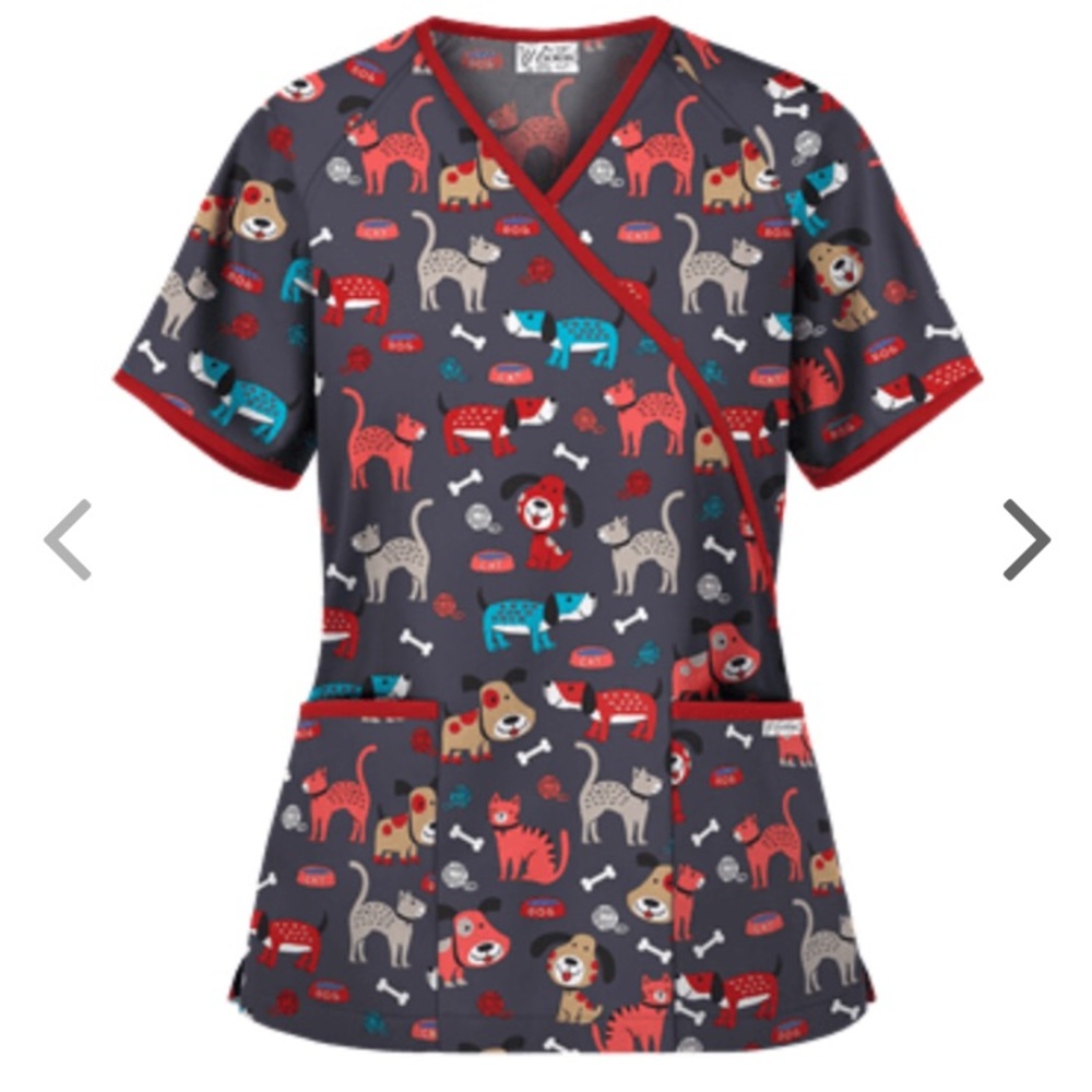 Scrub top